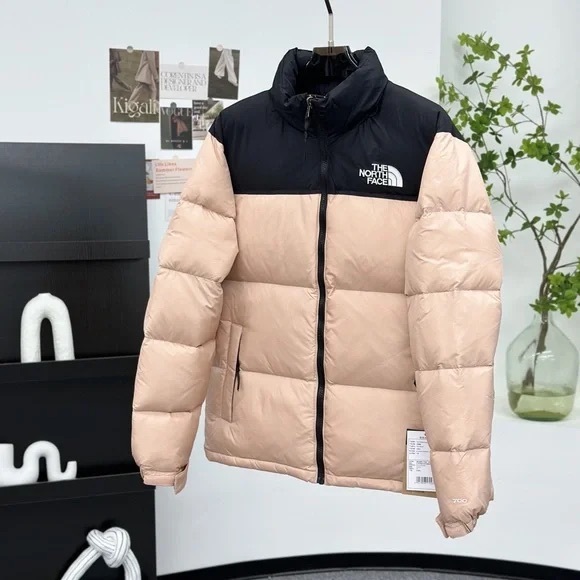 "The North Face 1996 Retro Nuptse 700 Fill Packable Jacket
" - Picture 4 of 7